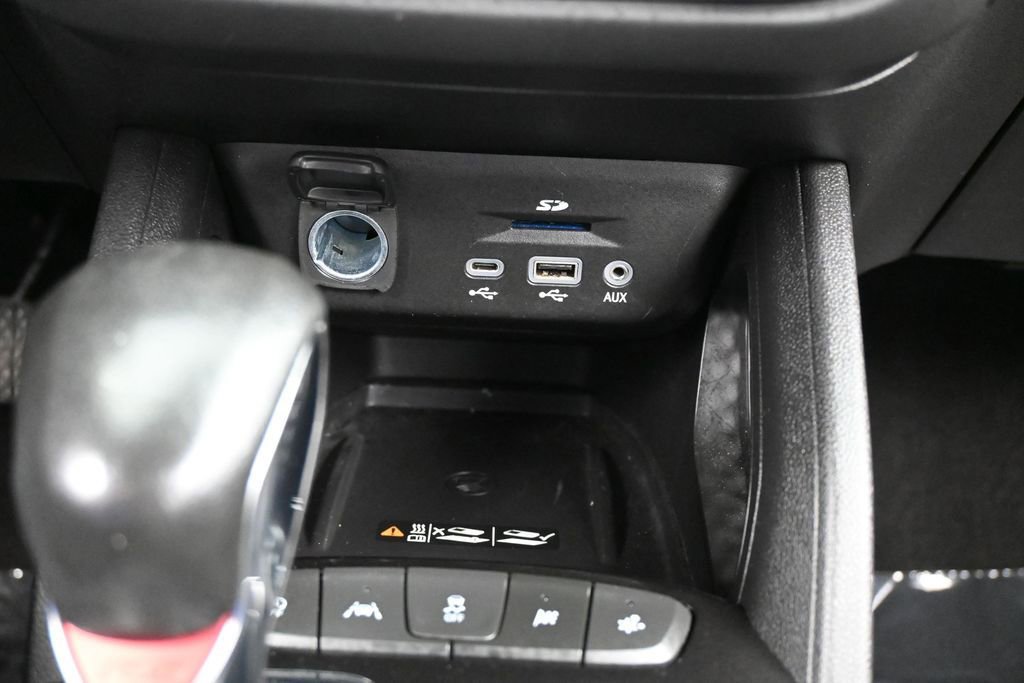 Used 2021 Chevrolet TrailBlazer RS w/ Sun and Liftgate Package FWD image 29