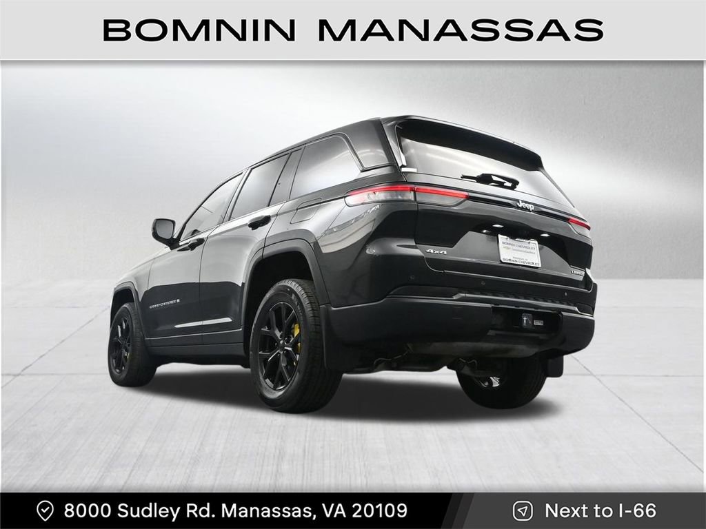 Used 2024 Jeep Grand Cherokee Limited w/ Trailer Tow Package AWD/4WD image 31