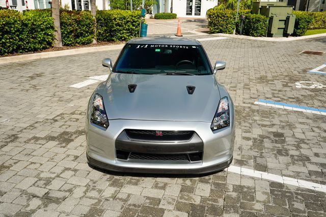 Used 2010 Nissan GT-R Premium AWD/4WD image 5
