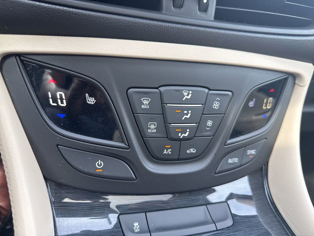 Used 2017 Buick Envision Essence image 22