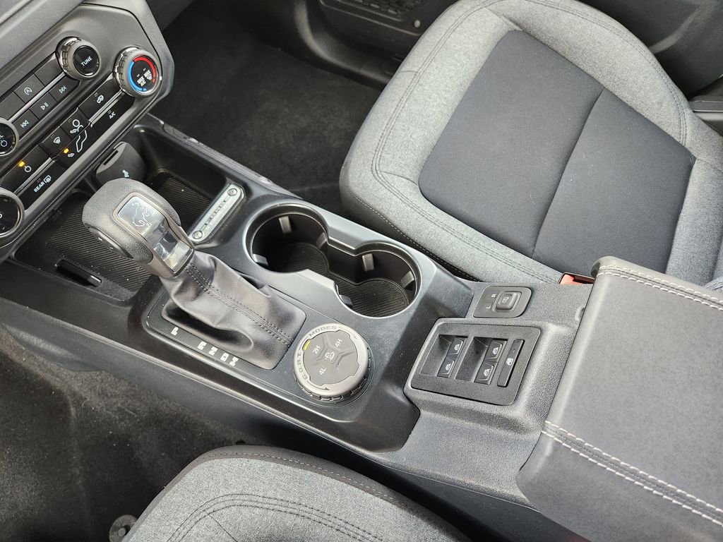 Used 2025 Ford Bronco 4-Door AWD/4WD image 27