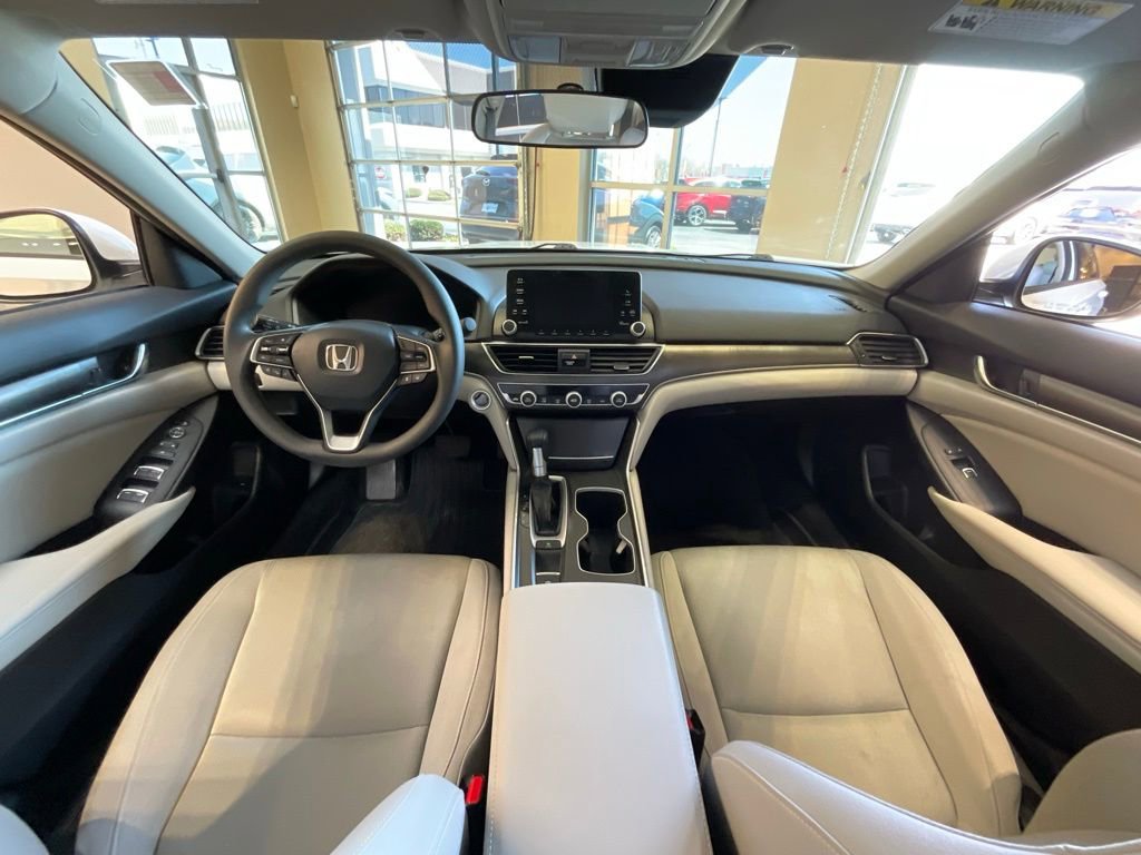 Used 2019 Honda Accord LX image 9