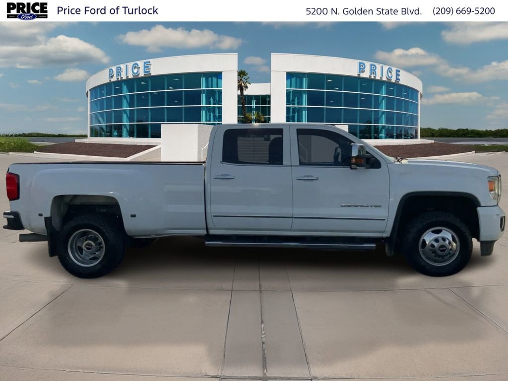 Used 2015 GMC Sierra 3500 Denali w/ Duramax Plus Package AWD/4WD image 4