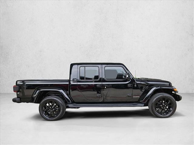 Used 2023 Jeep Gladiator Overland AWD/4WD image 4