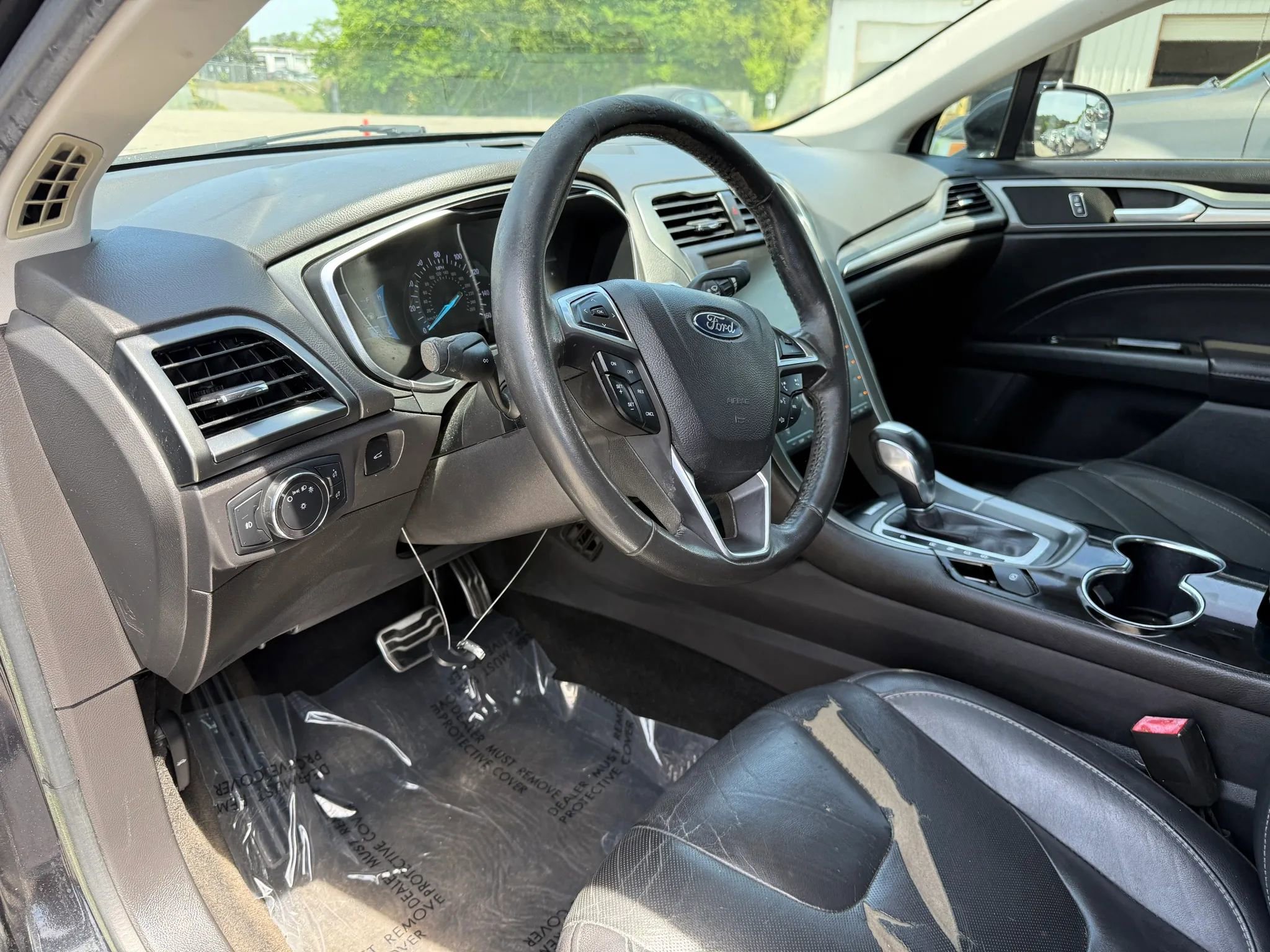 Used 2014 Ford Fusion Titanium AWD/4WD image 17