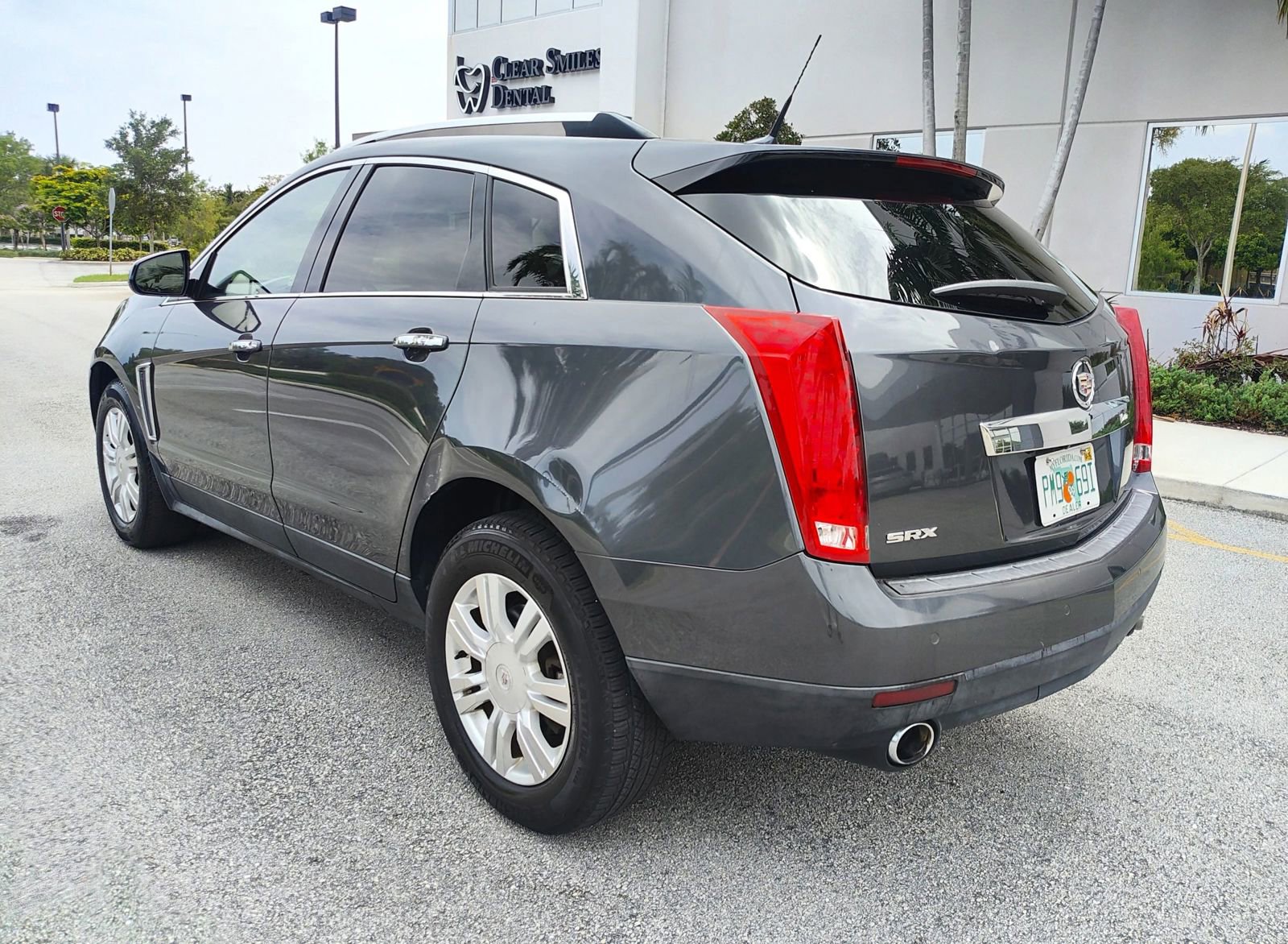 Used 2013 Cadillac SRX Luxury image 8