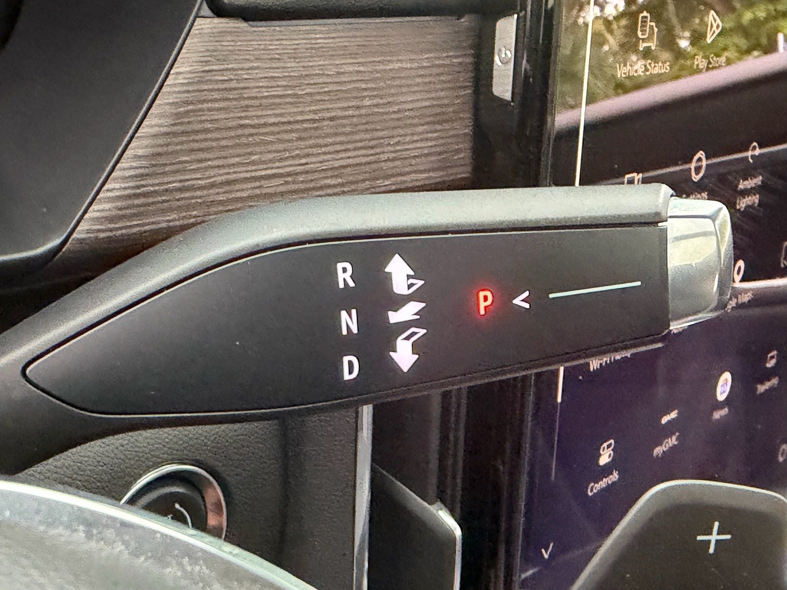 Used 2024 GMC Acadia Denali FWD image 35
