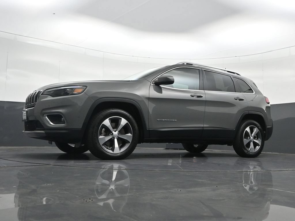 Used 2021 Jeep Cherokee Limited AWD/4WD image 31