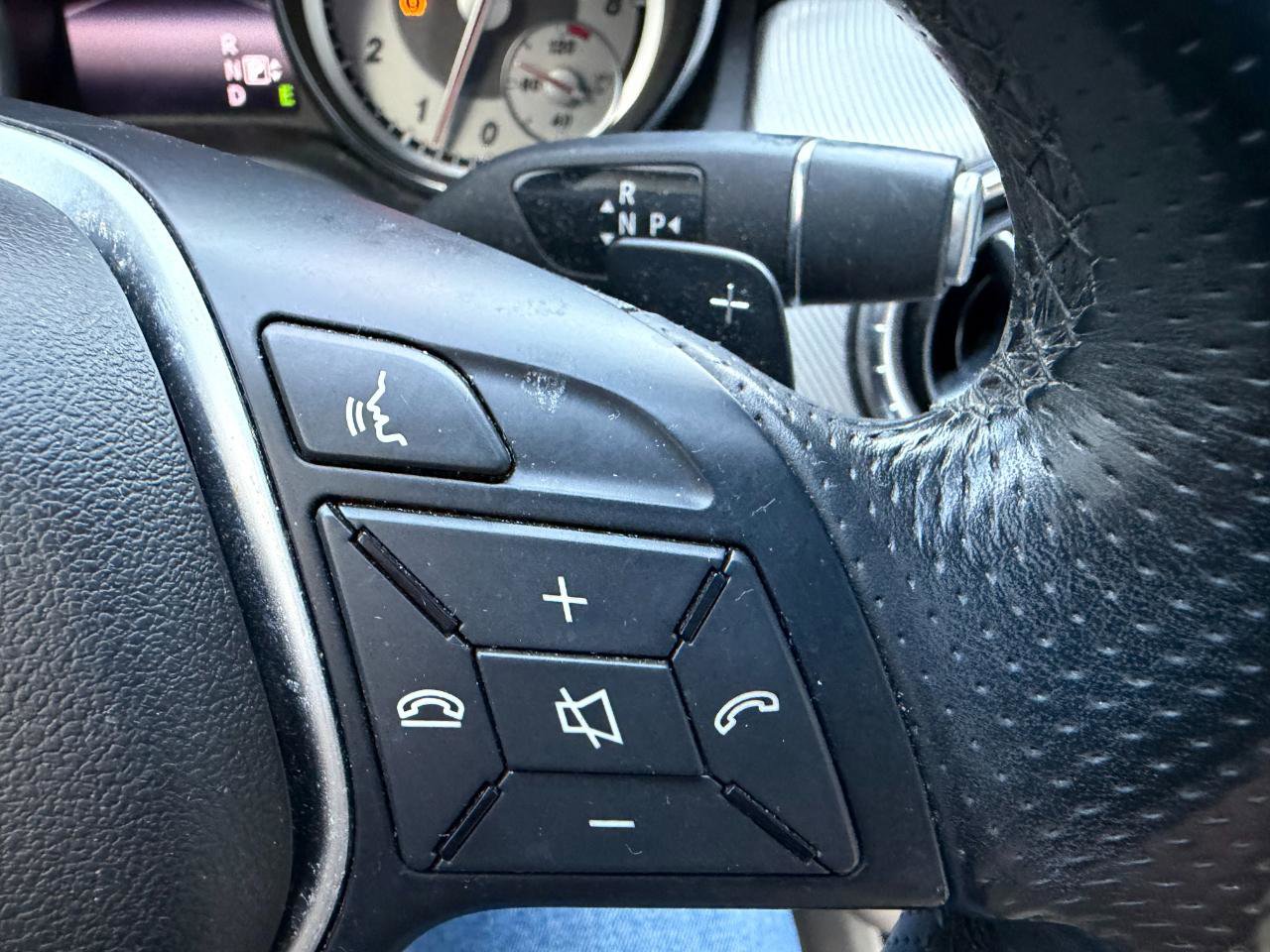 Used 2014 Mercedes-Benz CLA 250 4MATIC image 53