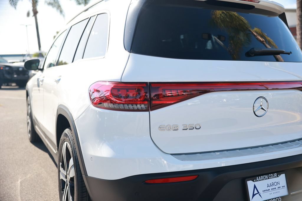 Used 2023 Mercedes-Benz EQB 350 4MATIC SUV w/ Exclusive Package image 13
