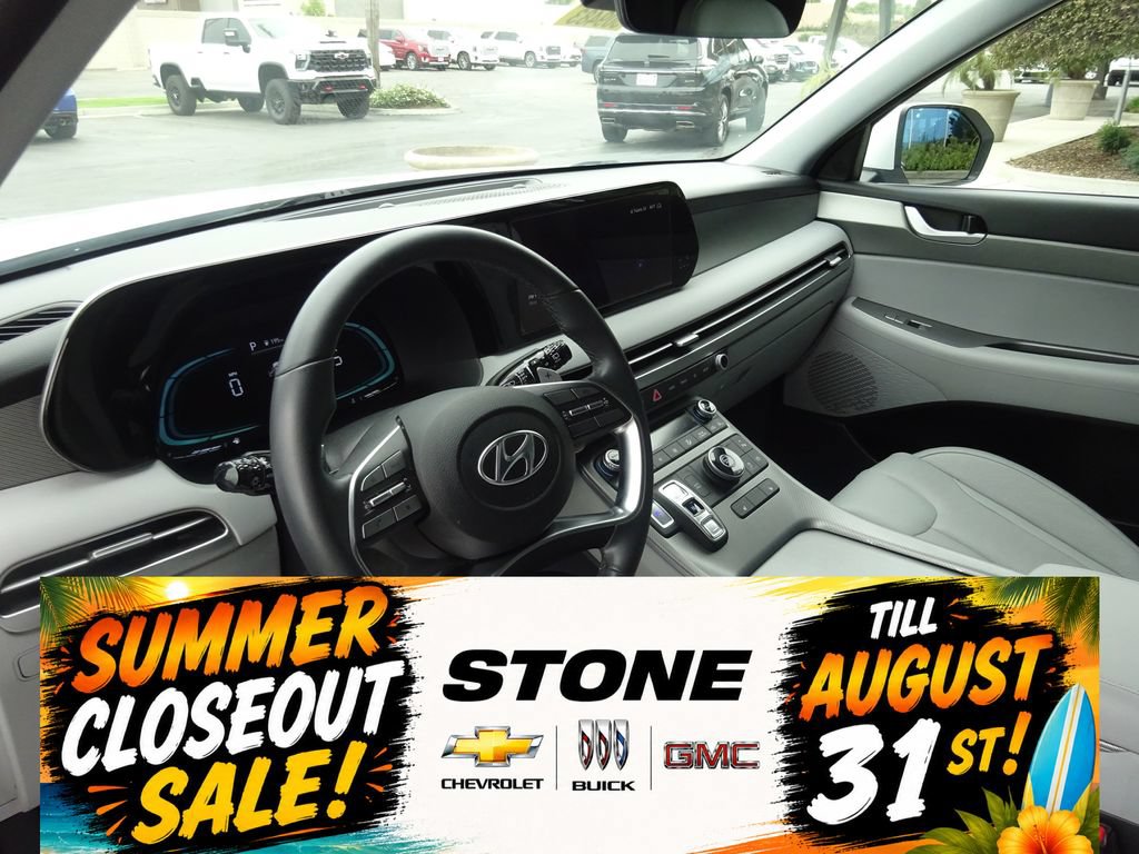 Used 2025 Hyundai Palisade SEL FWD image 11