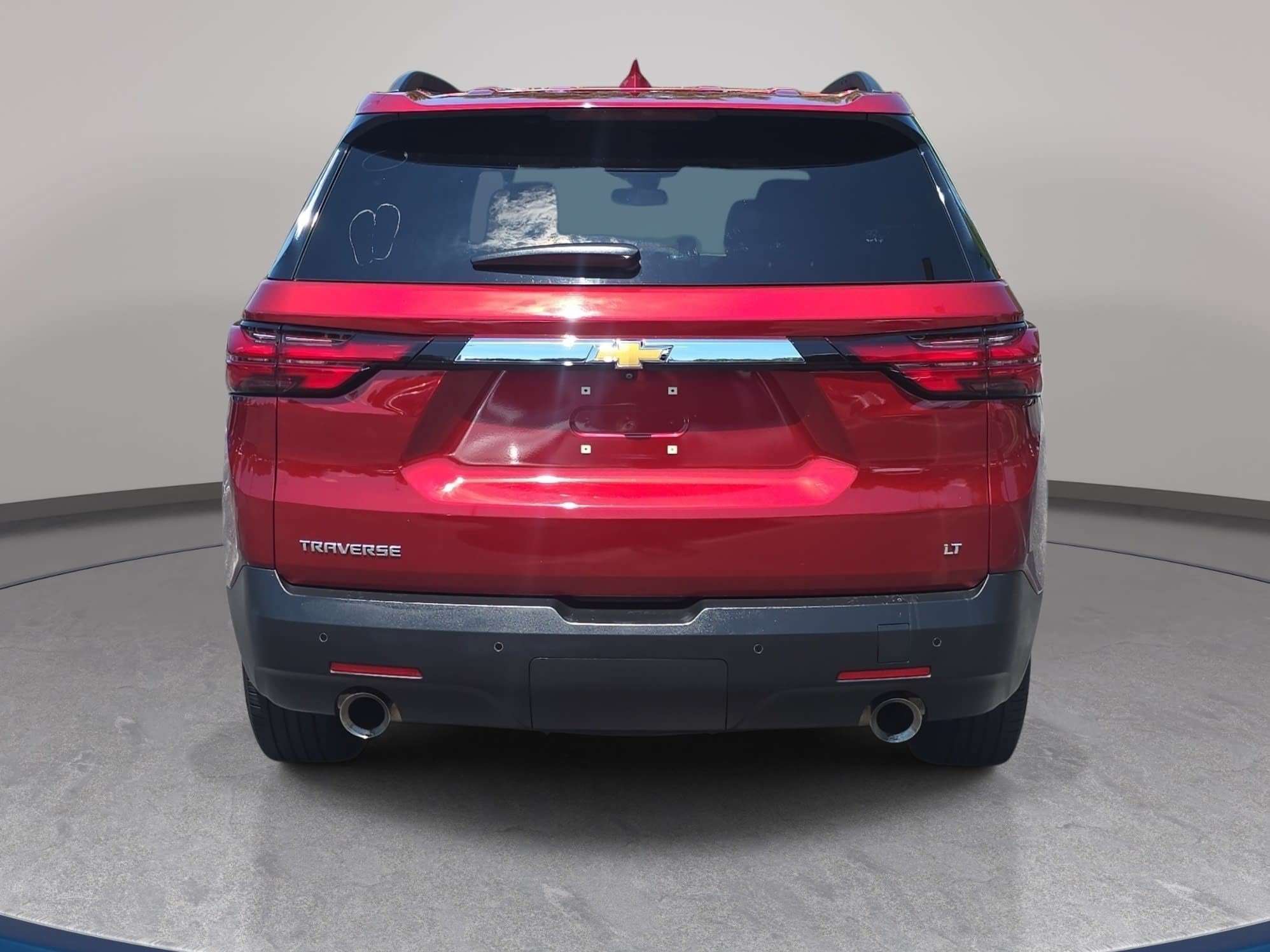 Used 2023 Chevrolet Traverse LT FWD image 6