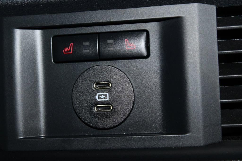 Used 2025 Ford F150 Platinum image 33