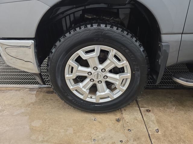Used 2017 Nissan Titan SV image 26