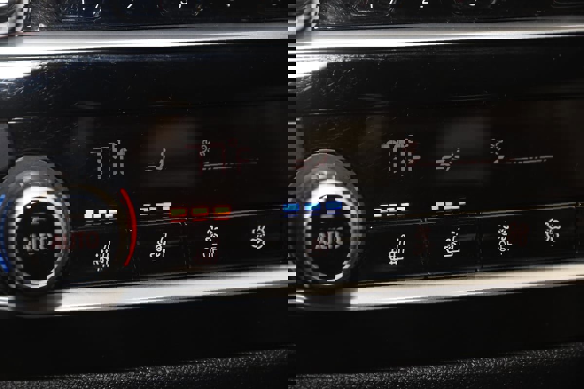 Used 2020 BMW X4 M w/ Executive Package image 8