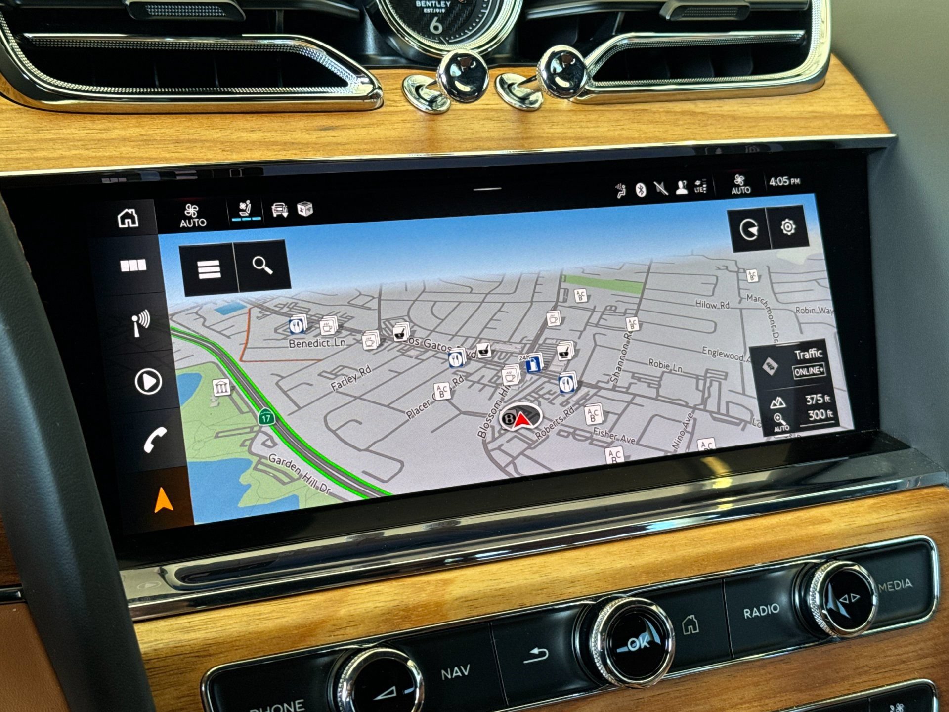 Certified 2023 Bentley Bentayga Extended Wheelbase AWD/4WD image 21