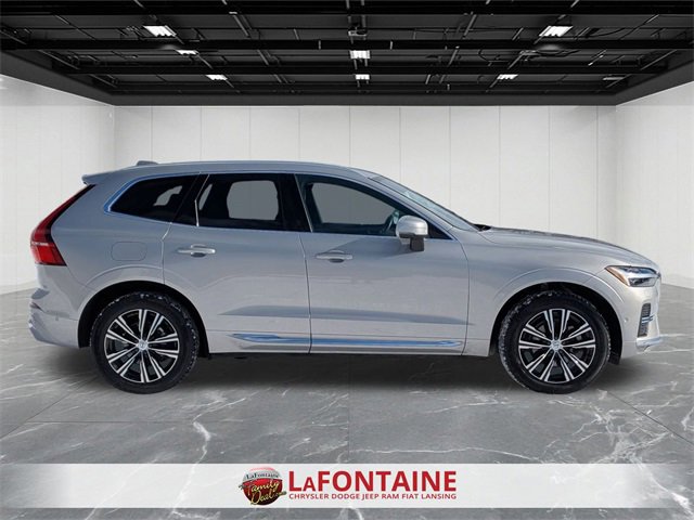 Used 2022 Volvo XC60 B5 Inscription image 6