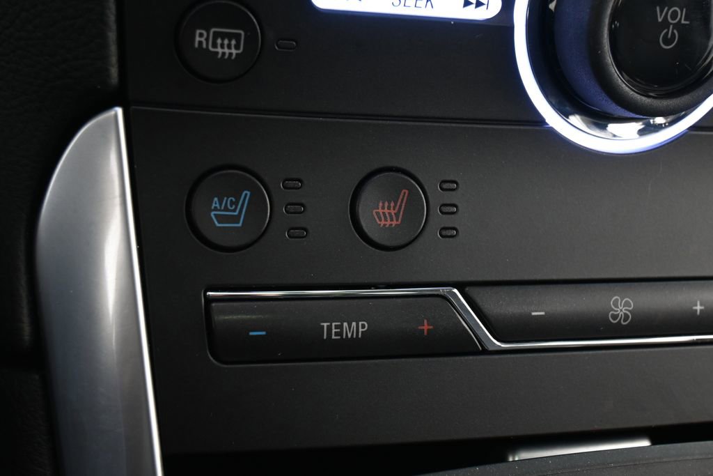 Used 2016 Ford Edge Titanium w/ Equipment Group 301A image 18