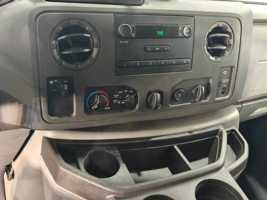Used 2013 Ford E-250 and Econoline 250 w/ PWR Group RWD image 6