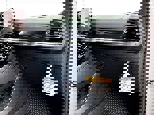 New 2026 Chevrolet Traverse LT w/ Driver Confidence Package image 28