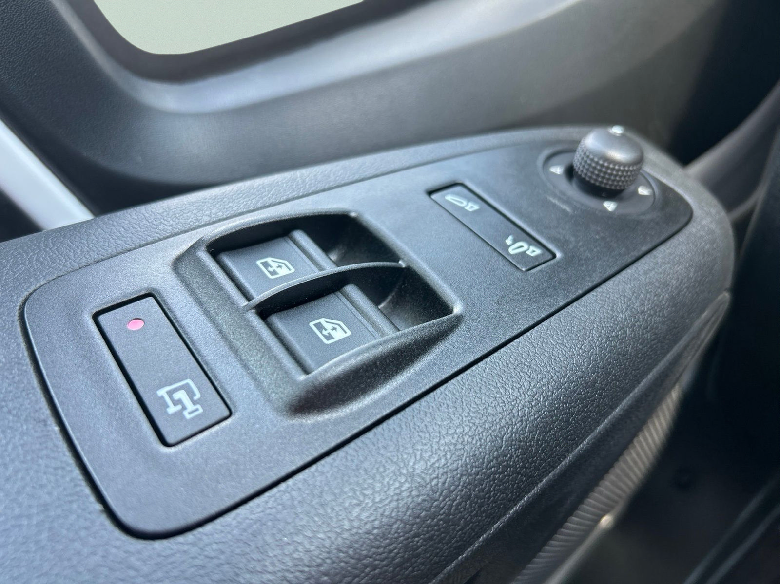 New 2026 RAM ProMaster 2500 w/ Advanced Safety Group FWD image 19