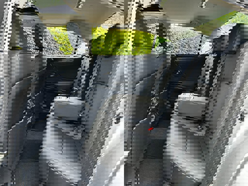 New 2025 Lexus ES 350 image 15