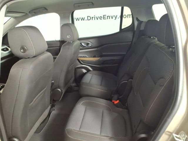 Used 2022 GMC Acadia SLE w/ Driver Convenience Package image 9