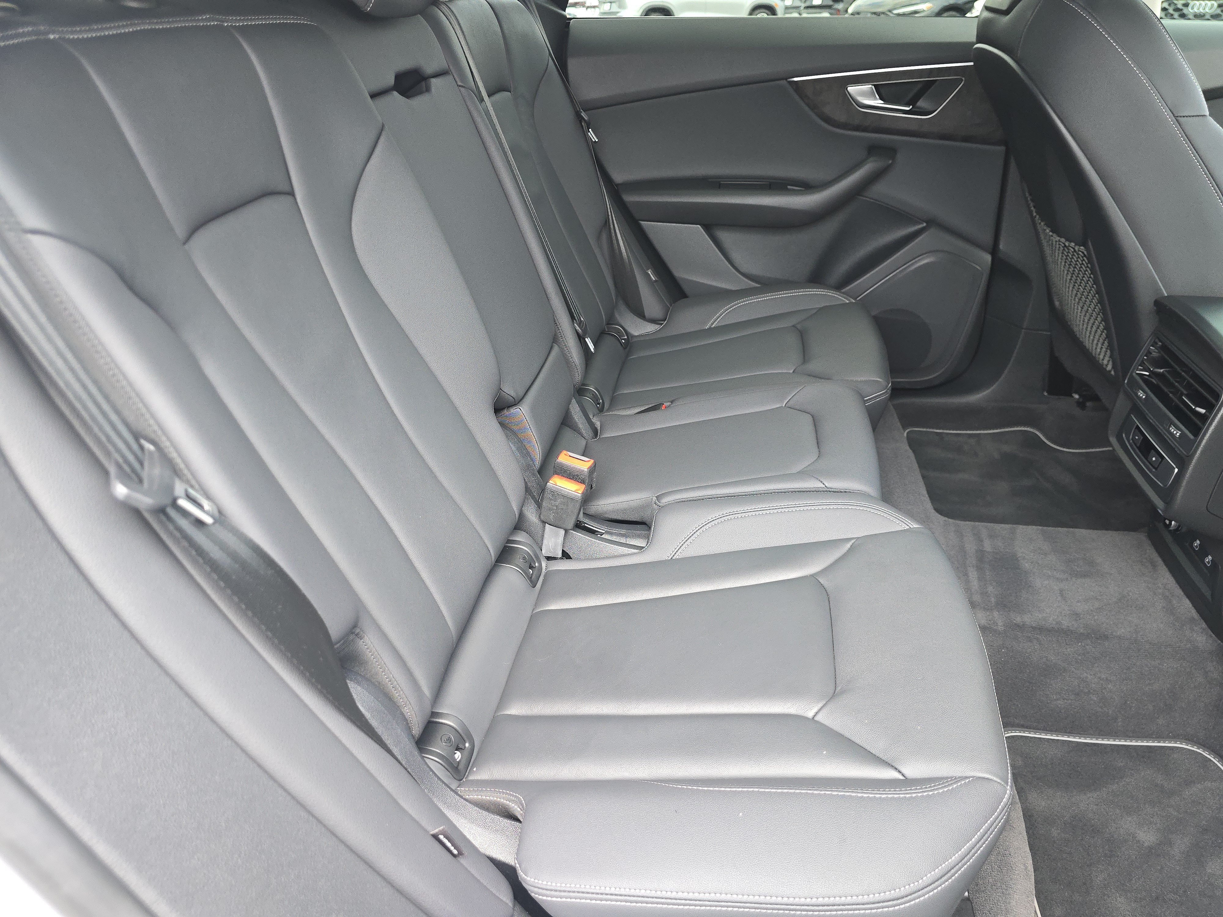 Certified 2023 Audi Q8 Premium AWD/4WD image 17