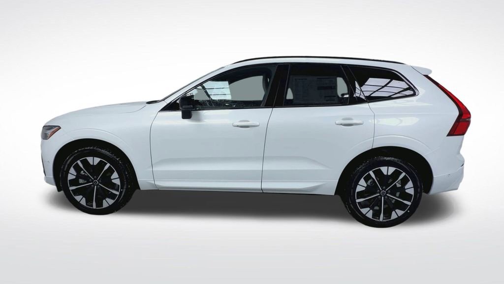 New 2026 Volvo XC60 B5 Plus w/ Protection Package Premier image 5