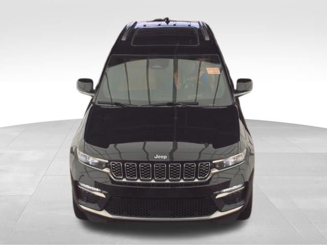 Used 2022 Jeep Grand Cherokee Summit w/ Advanced Protech Group IV AWD/4WD image 2