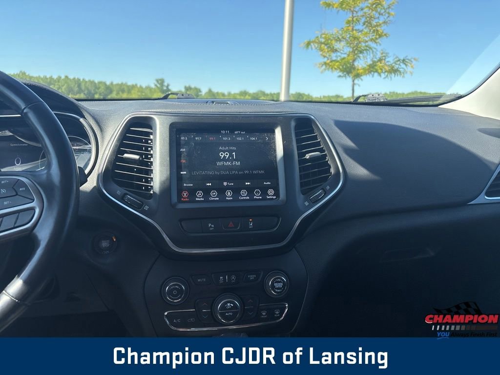 Used 2021 Jeep Cherokee Latitude Lux w/ Comfort/Convenience Group AWD/4WD image 3