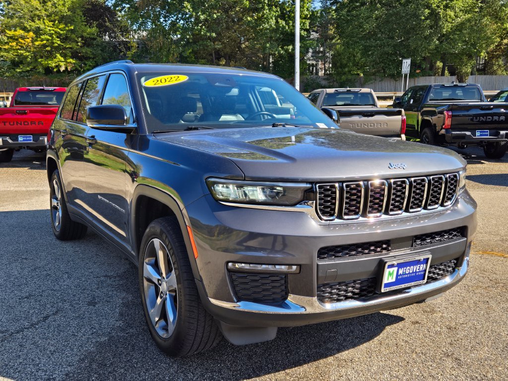 Used 2022 Jeep Grand Cherokee L Limited AWD/4WD image 8