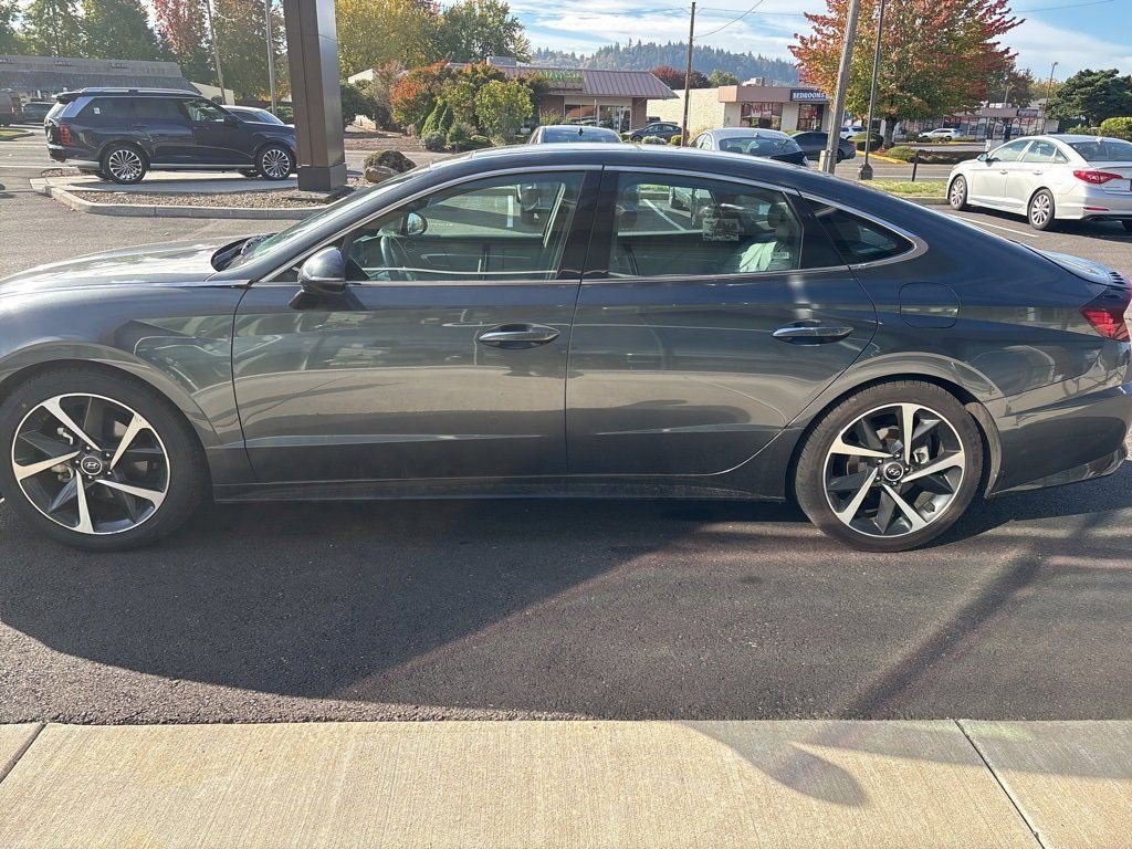 Used 2023 Hyundai Sonata SEL Plus image 2