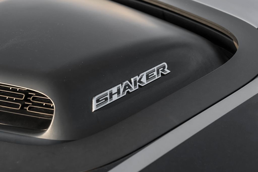 Used 2018 Dodge Challenger R/T Plus image 43