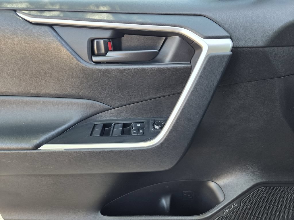 Used 2024 Toyota RAV4 LE FWD image 14