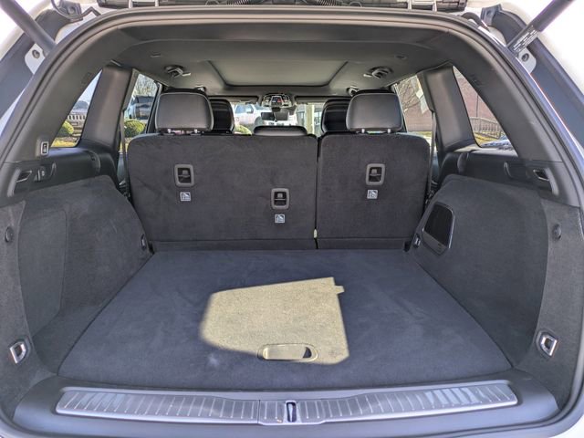 Used 2022 Jeep Grand Cherokee Overland w/ Luxury Tech Group IV image 14