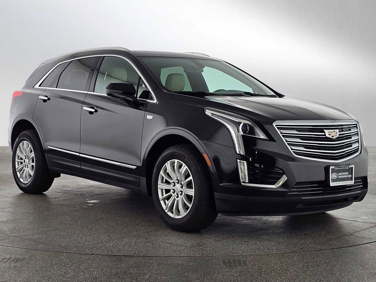 Used 2019 Cadillac XT5 FWD image 7
