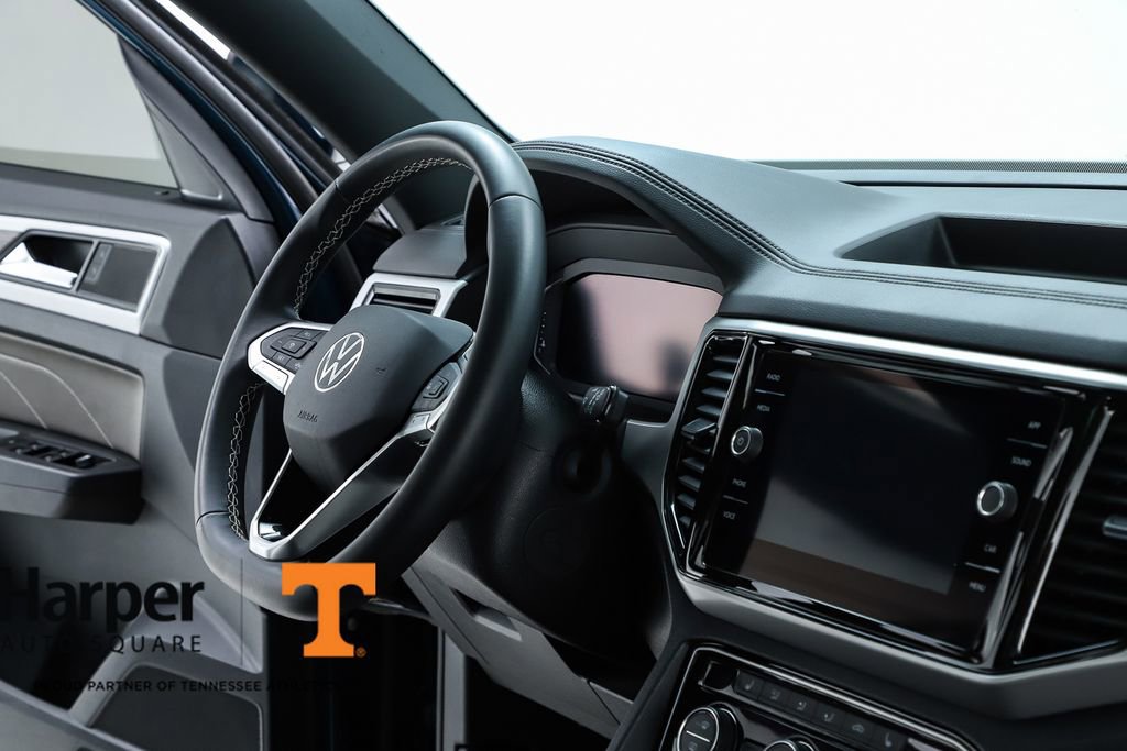 Used 2023 Volkswagen Atlas Cross Sport SE w/ Panoramic Sunroof Package FWD image 35