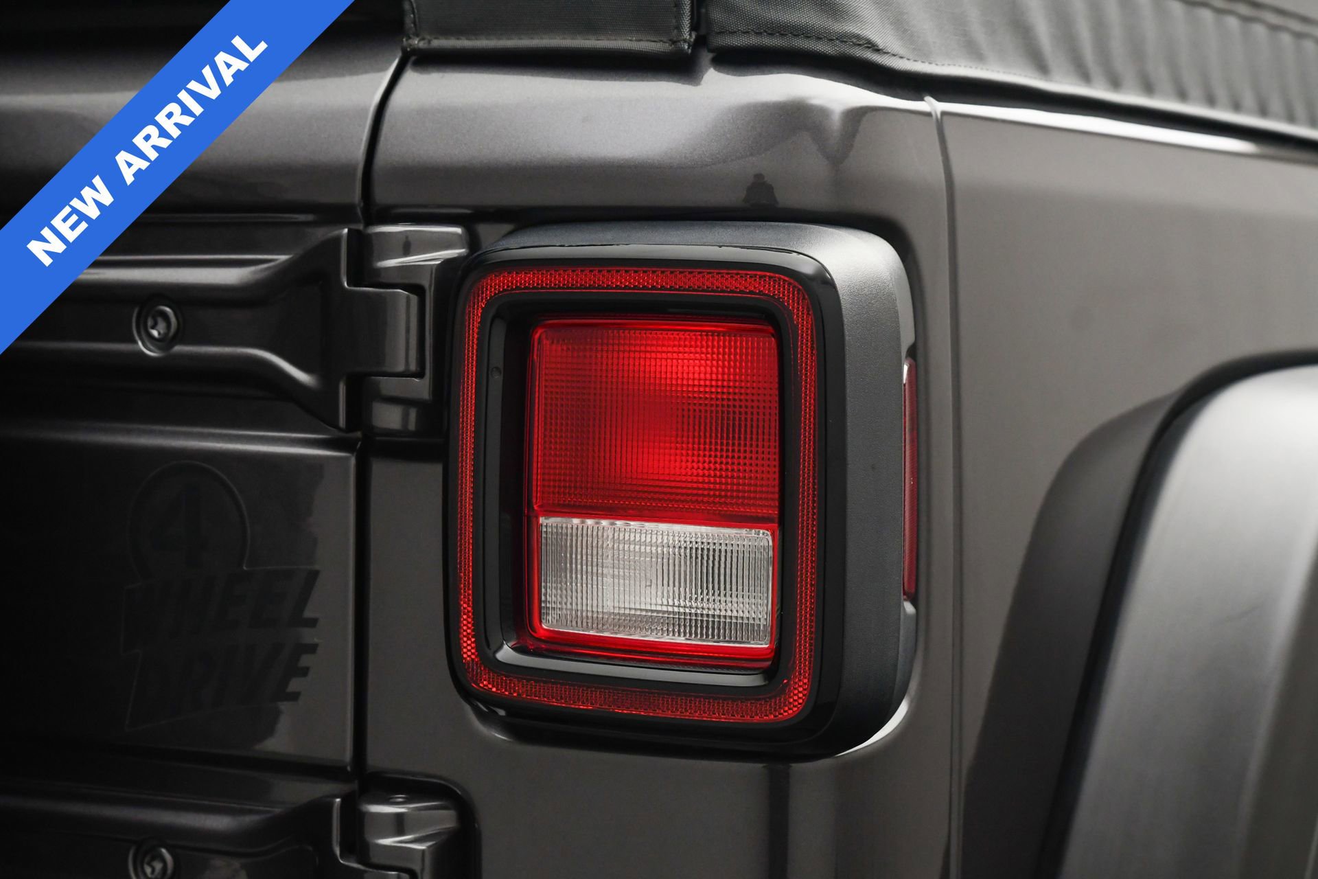 Used 2022 Jeep Wrangler Willys image 23