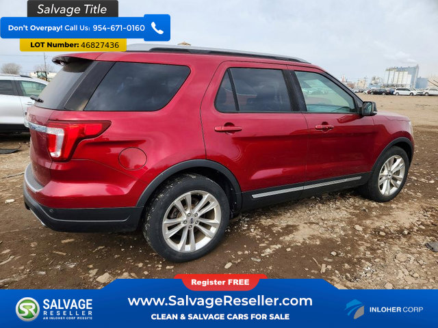 Used 2018 Ford Explorer XLT w/ Equipment Group 202A image 4
