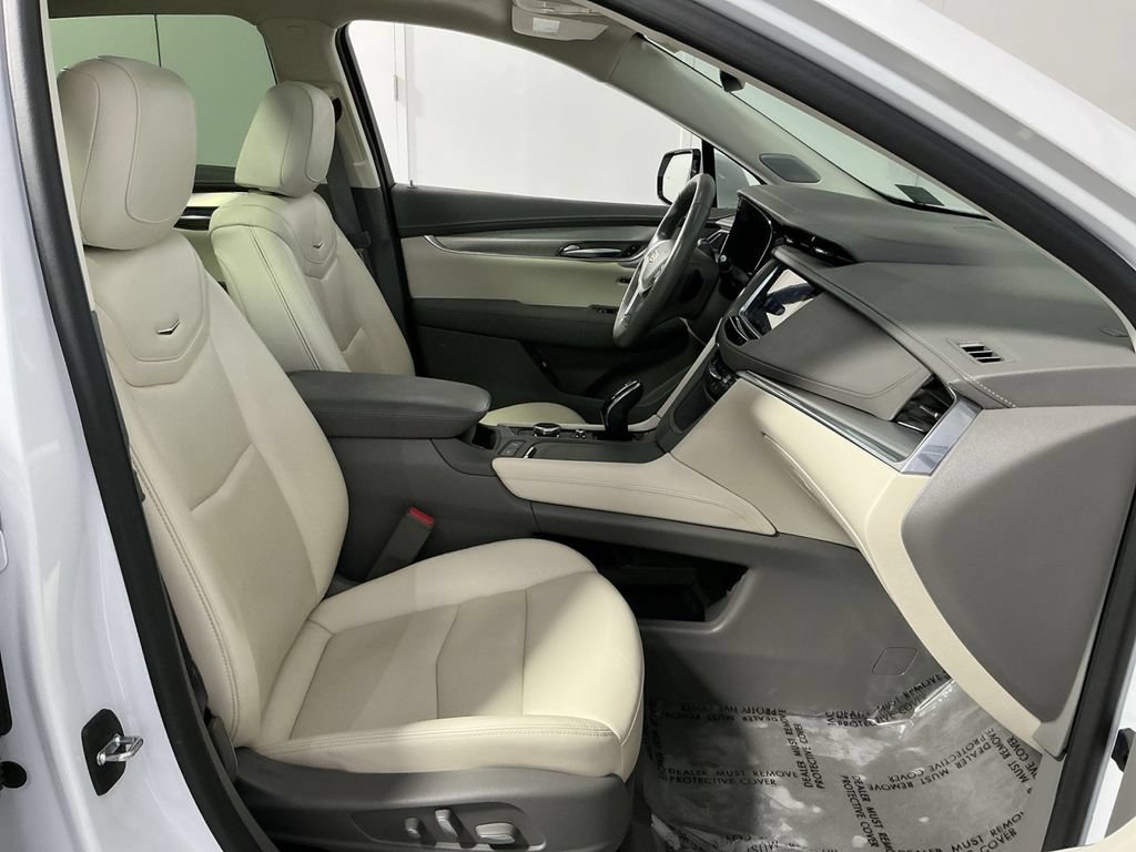 Used 2023 Cadillac XT5 Premium Luxury FWD image 28