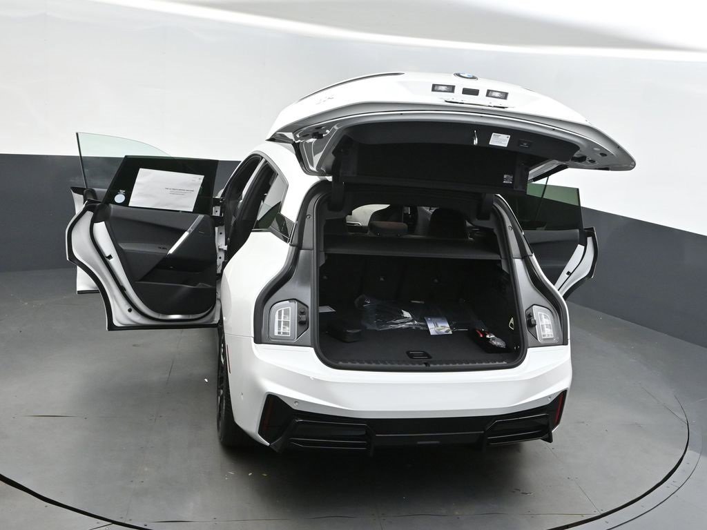 New 2026 BMW iX xDrive60 w/ M Sport Package image 49