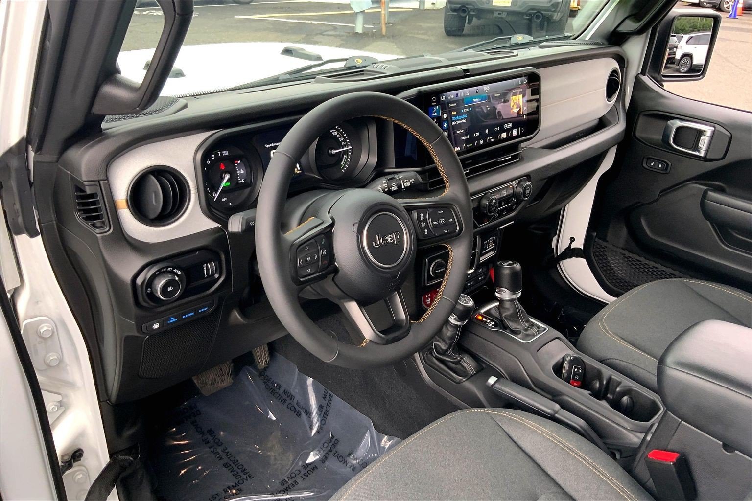Certified 2024 Jeep Wrangler Unlimited AWD/4WD image 17