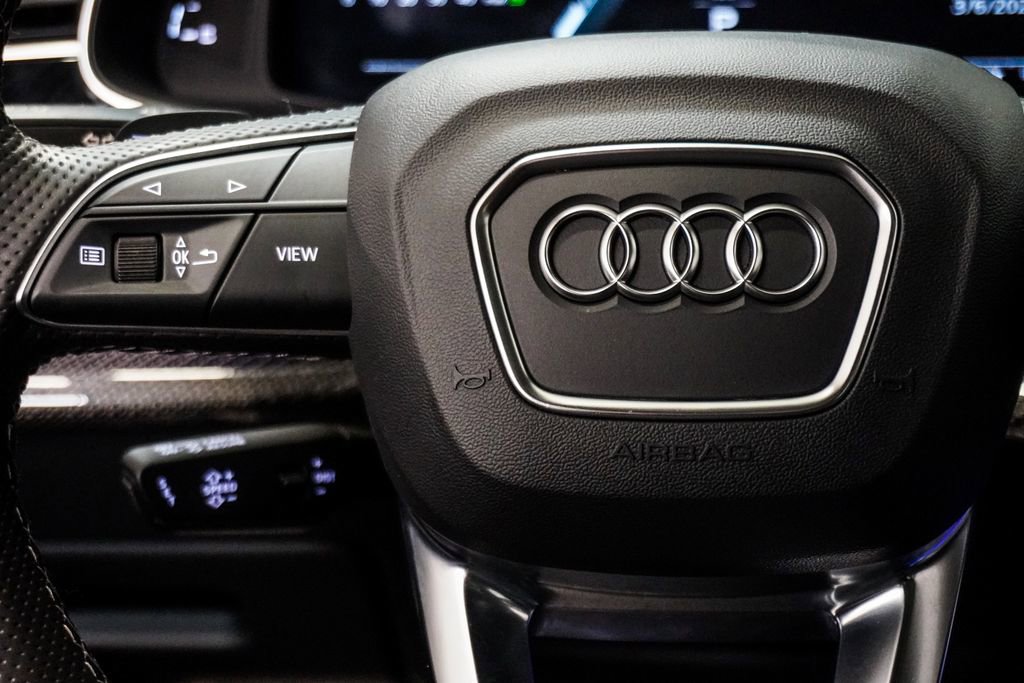 Used 2021 Audi SQ8 Prestige w/ Prestige Package image 17