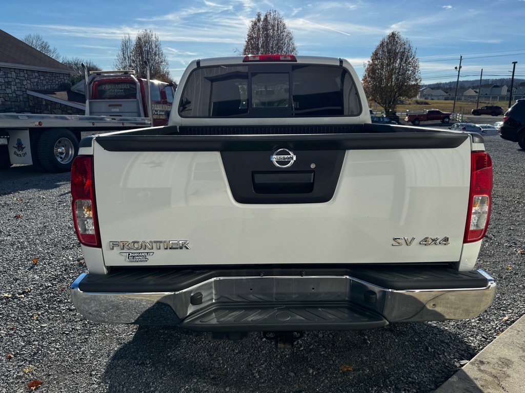 Used 2016 Nissan Frontier SV AWD/4WD image 5