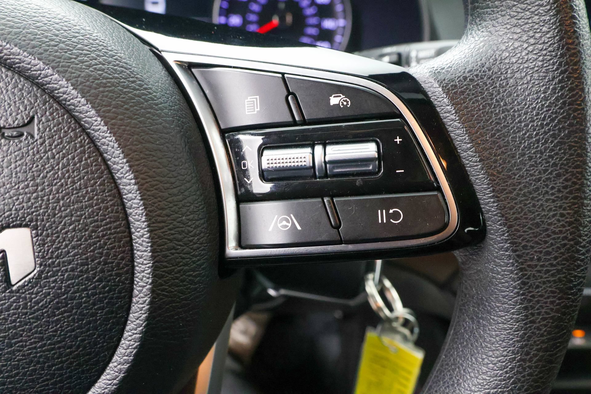Used 2024 Kia Forte LXS FWD image 16