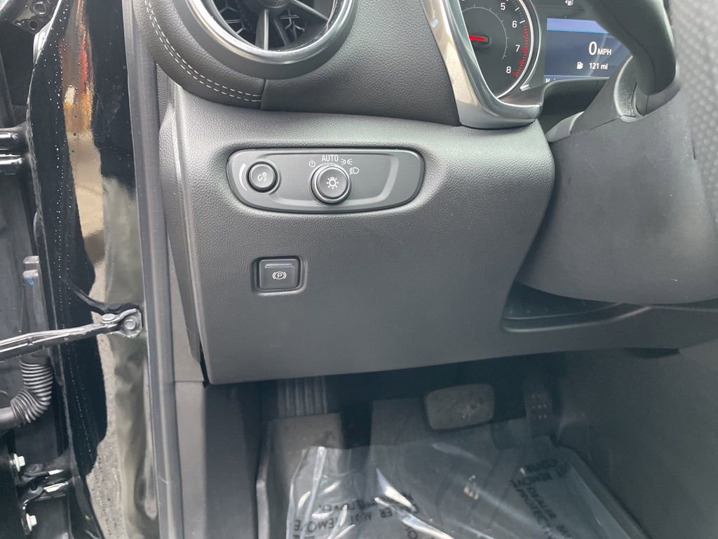 Used 2024 Chevrolet Blazer LT w/ Convenience Package image 9