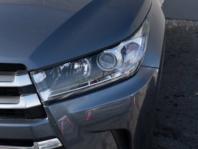 Used 2019 Toyota Highlander Limited Platinum image 11