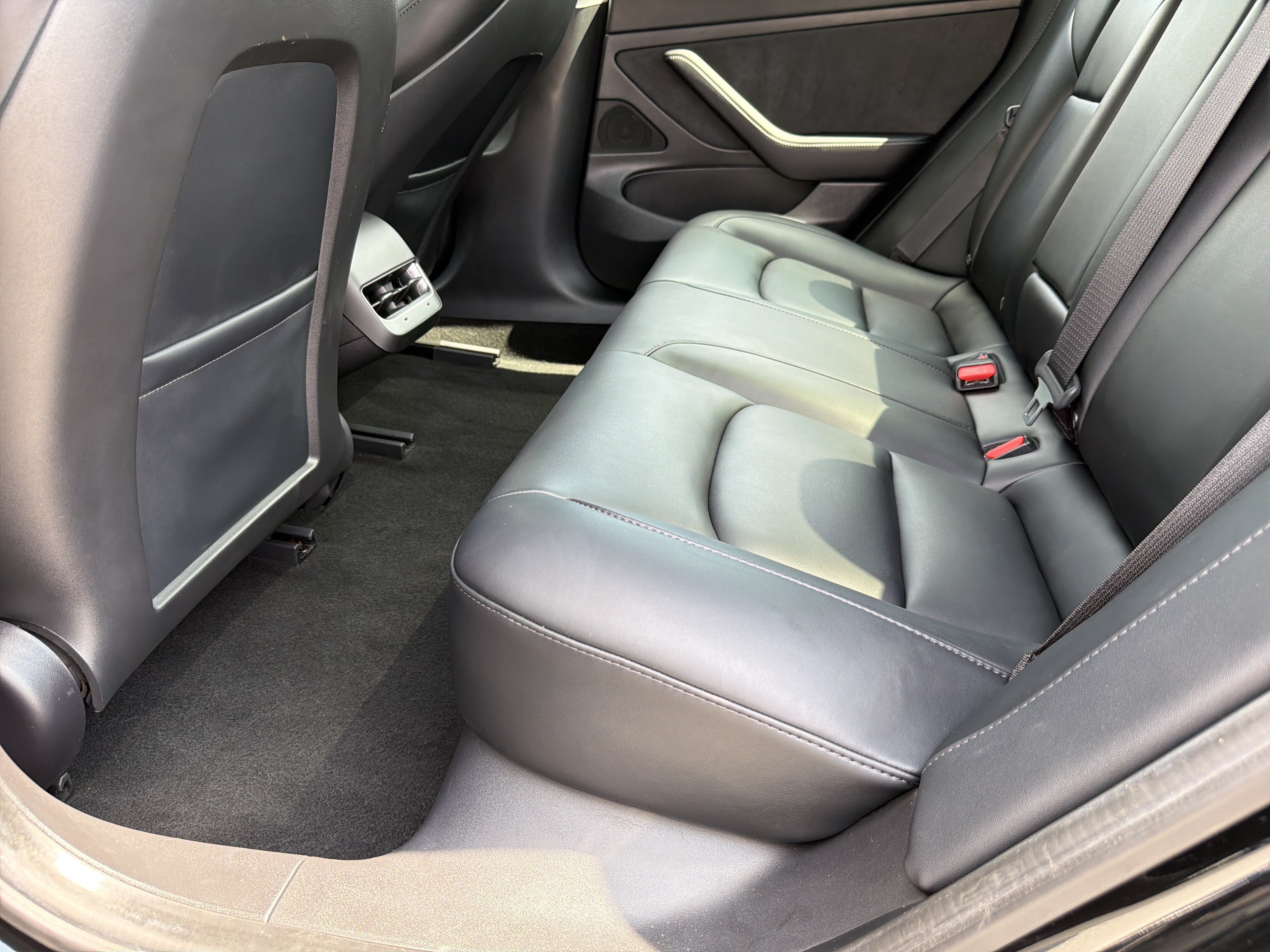 Used 2021 Tesla Model 3 Standard Range Plus RWD image 24