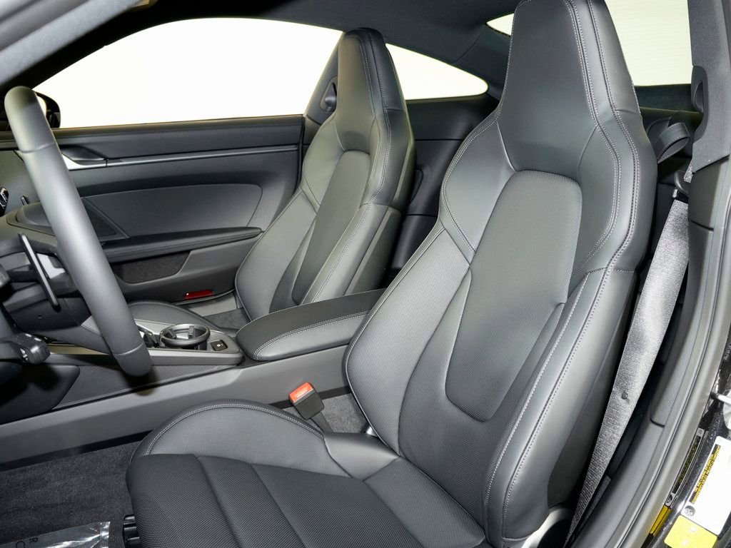 New 2026 Porsche 911 Carrera RWD image 5